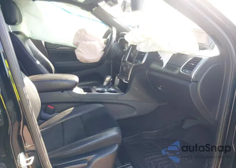 2018 Jeep Grand Cherokee Laredo z USA, uszkodzony, nr VIN 1C4RJFAG8JC230355